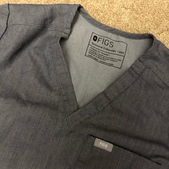 FIGS Grey Scrub Top | 1-Pocket | Size XXS - Picture 2 of 2